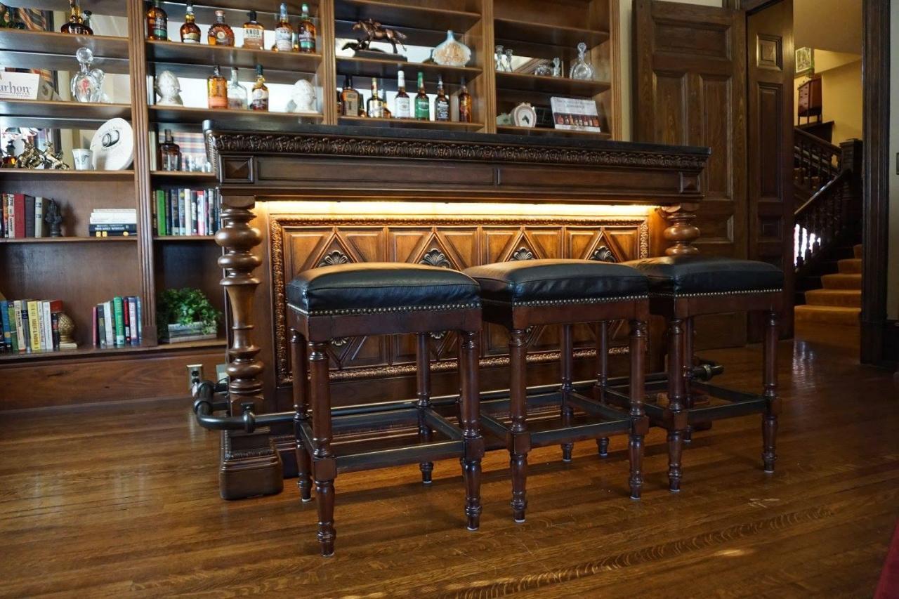 Louisville Bourbon Inn 外观 照片