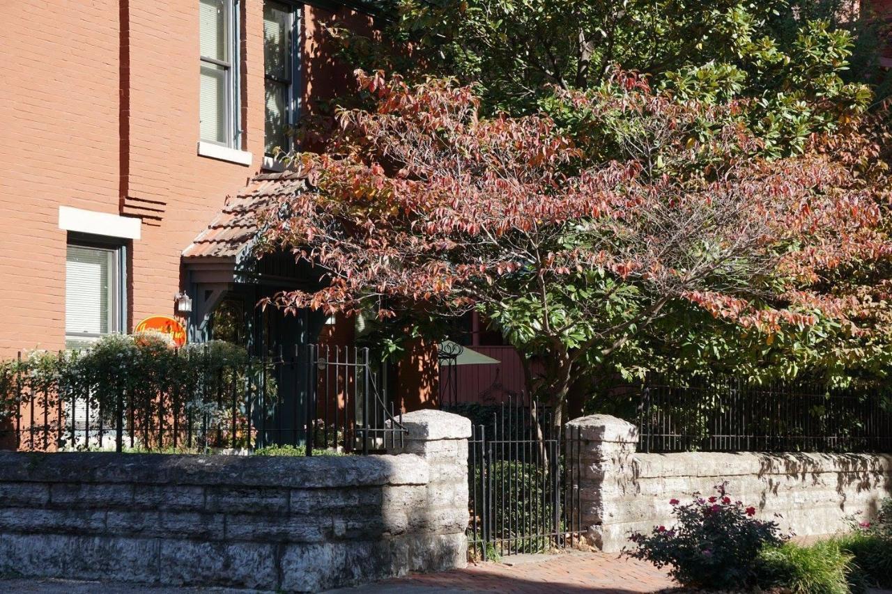 Louisville Bourbon Inn 外观 照片