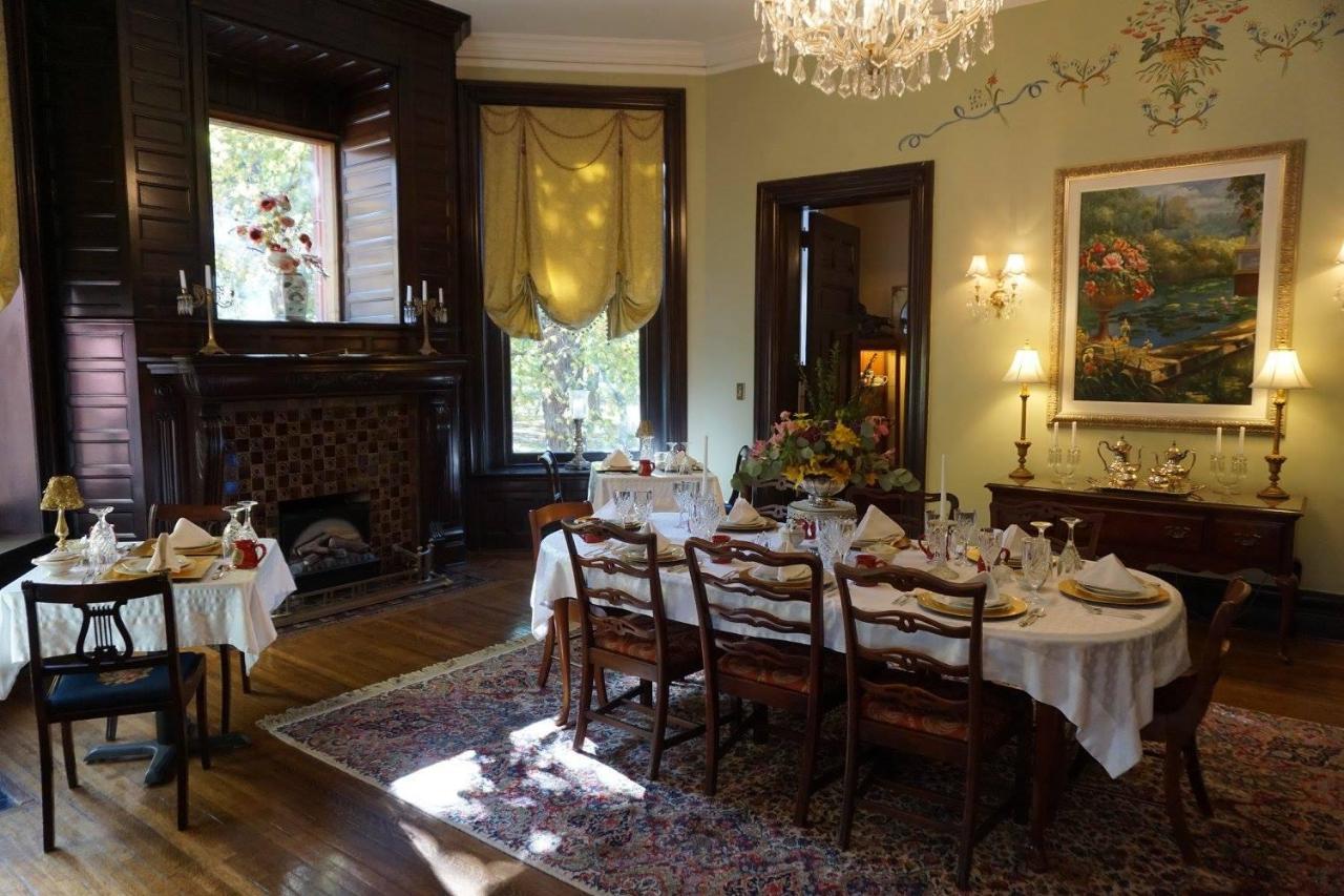 Louisville Bourbon Inn 外观 照片